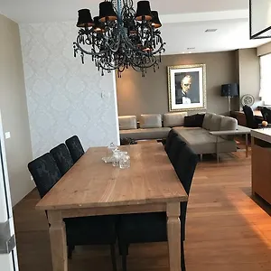 https://long-beach-ii.bruges-hotels.info